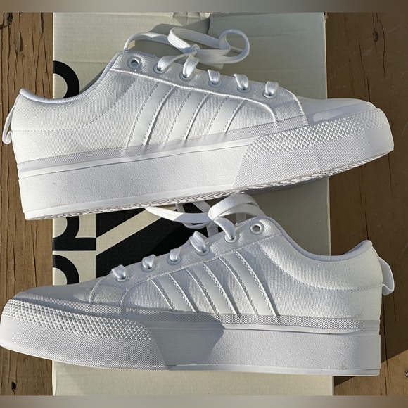 NEW Adidas Womens Bravada 2.0 Platform Casual Sneaker - Size 10.5 - Picture 7 of 9
